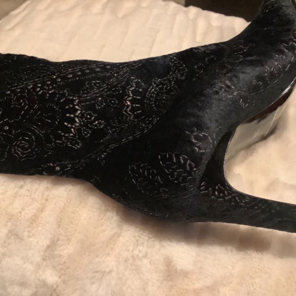 France Mode Velvet Stretch Boots - Picture 5 of 6